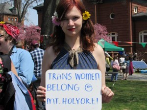 mt holyoke accepts transgender students