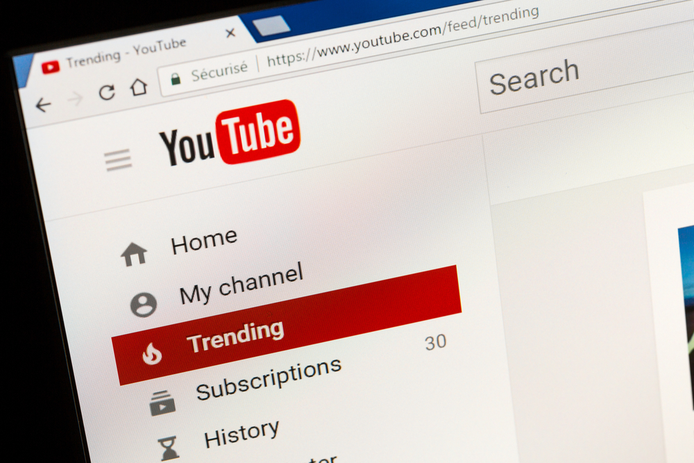 LGBTQ YouTubers Sue YouTube, Claiming Discrimination